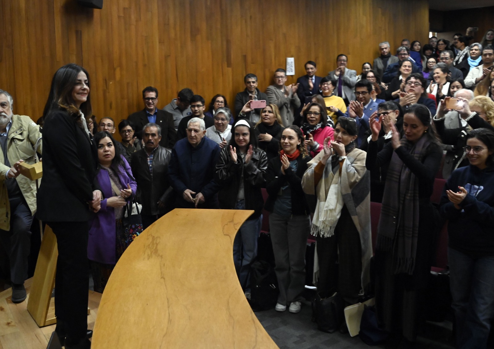 Mónica Cejudo Collera es la primera mujer en dirigir la Facultad de Arquitectura