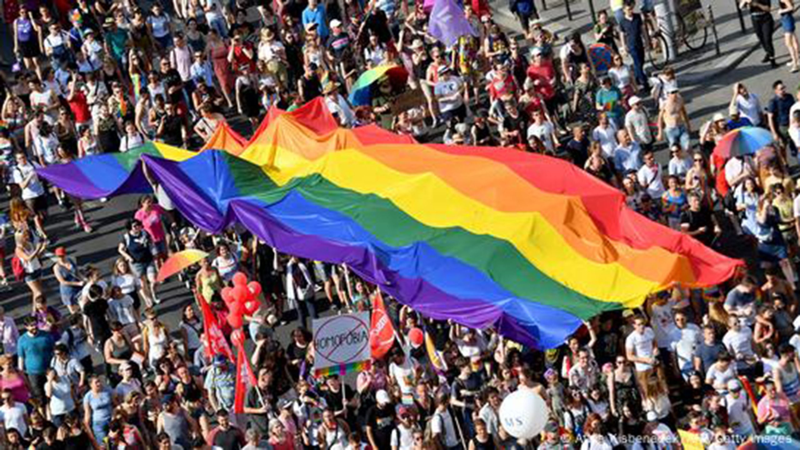En la UNAM existen mecanismos para el reconocimiento de las identidades de género de las personas trans y no binarias, destaca Rubén Hernández Duarte.