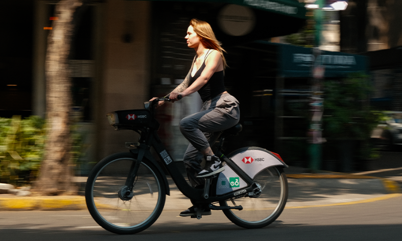 Encuentran usuarios que la Ecobici, además, de transporte, detona su felicidad. Foto: Ecobici.