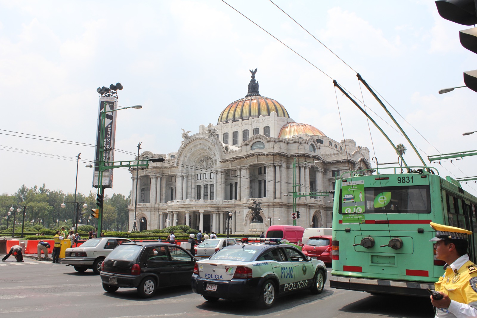 ¿ Conoces las características deben tener las portaplacas para evitar multas ?