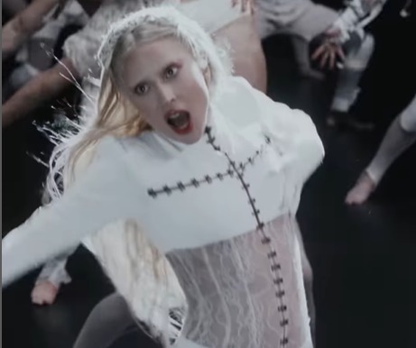 Acampan para comprar boletos de Lady Gaga