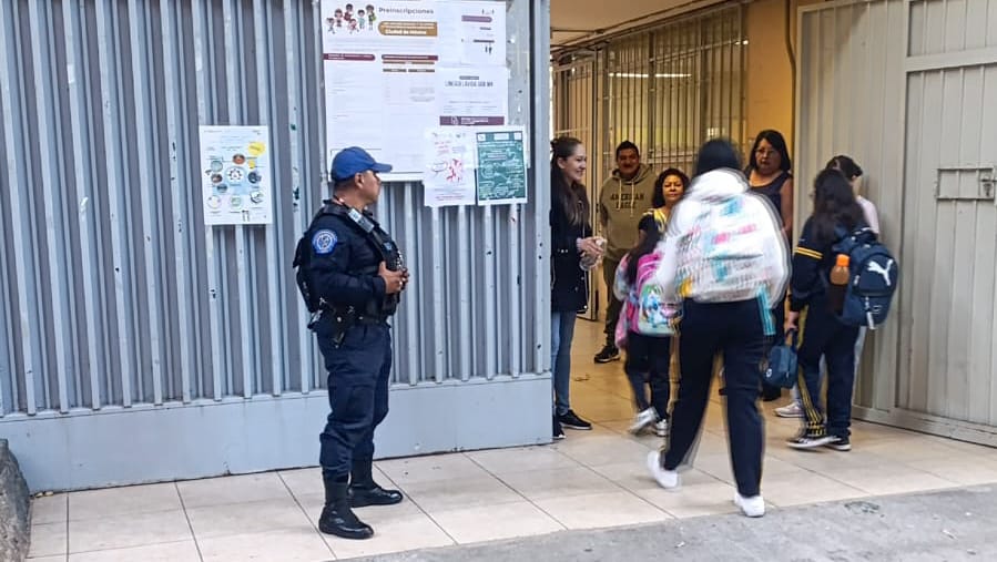 Tras reunión con residentes de la Unidad Habitacional Tlatelolco, se acordó reforzar acciones en seguridad pública que contempla el programa Blindar Cuauhtémoc.