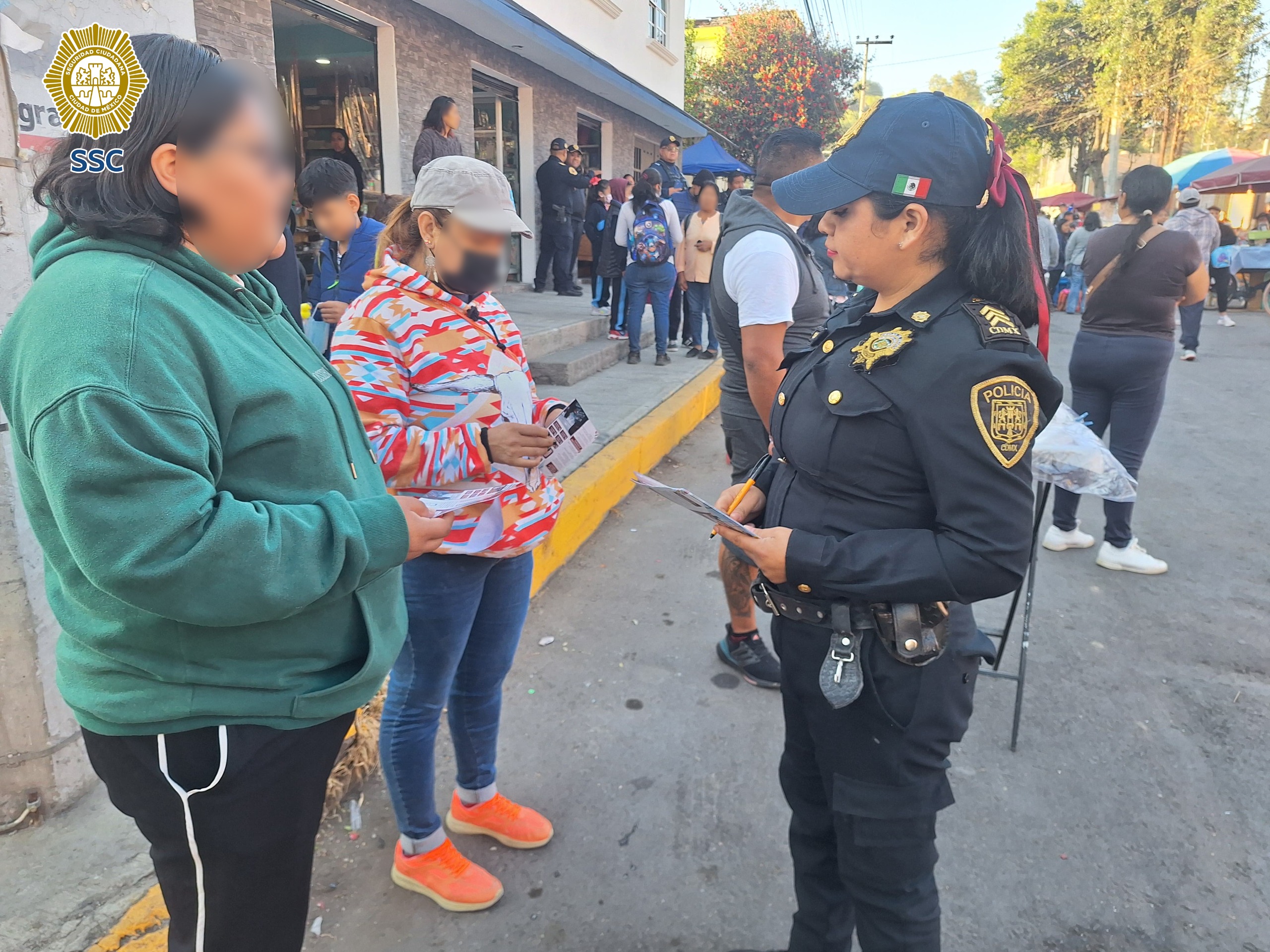 Recorren las calles para atender a la ciudadanía y prevenir la comisión de delitos.