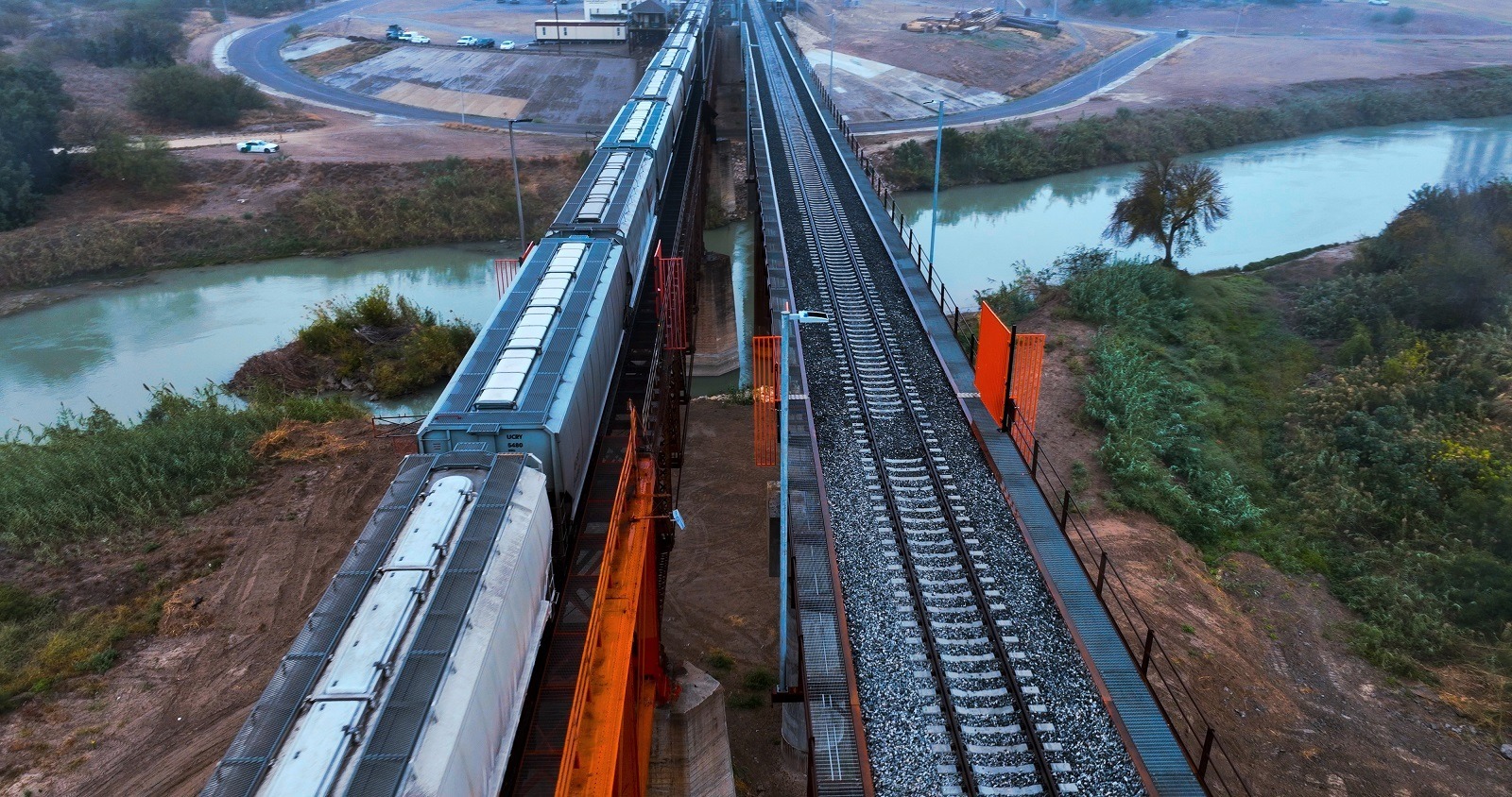 Cumplirán, nuevos trenes de pasajeros, con medidas de impacto ambiental: Andrés Lajous, titular de la Agencia Reguladora del Transporte Ferroviario (ARTF).