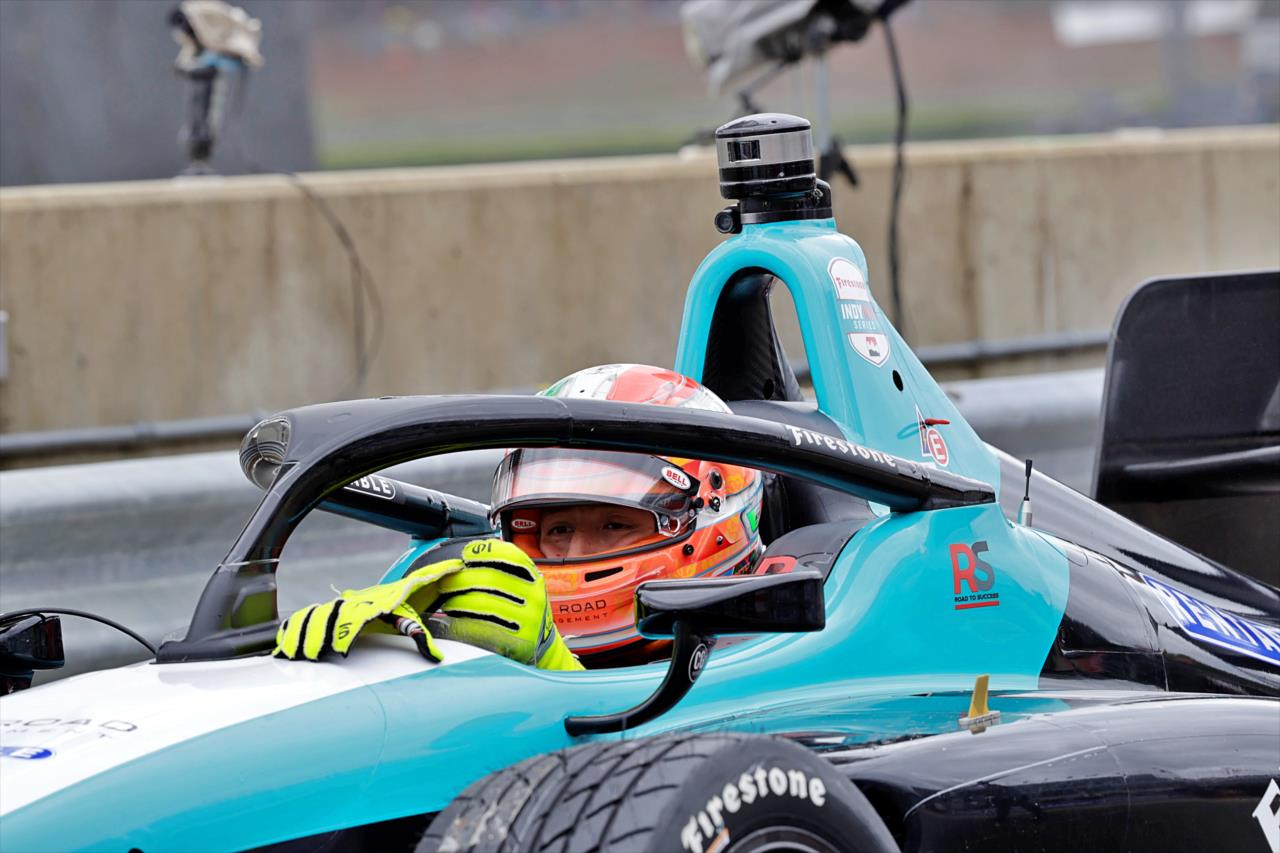El piloto mexicano Ricardo Escotto arrancó con fuerza la temporada 2025 de INDY NXT