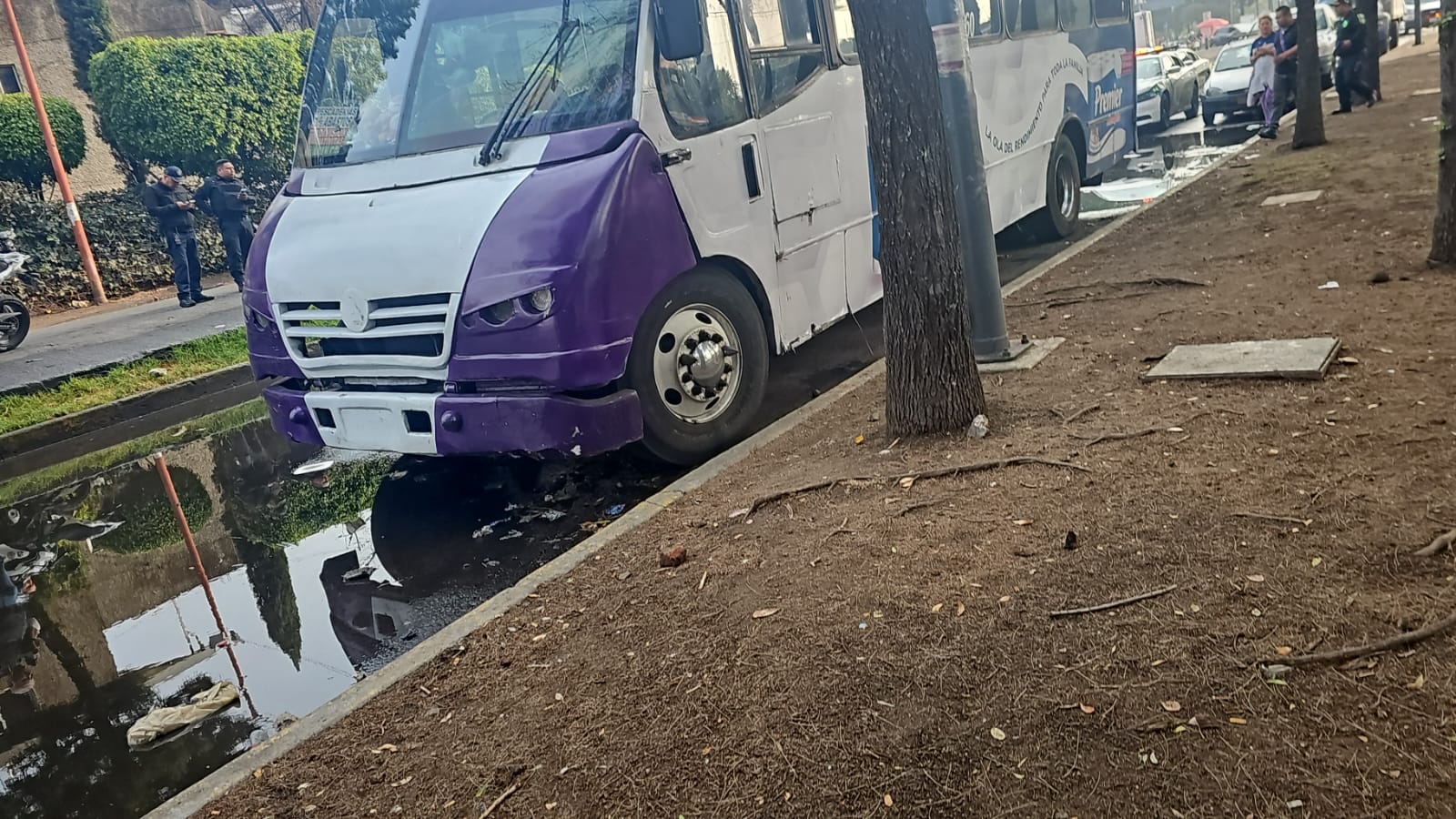 El transporte público con dos personas sin vida no estaba en ruta SEMOVI