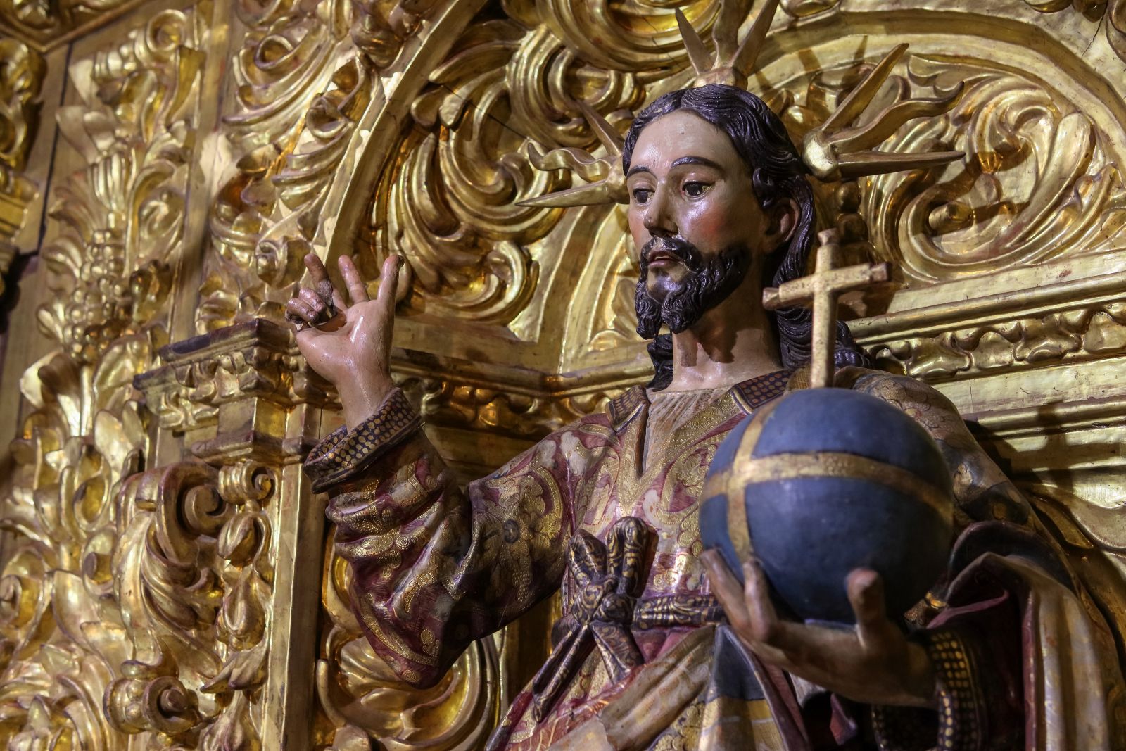 La capilla se concluyó hacia 1665, pero sus retablos primitivos (atribuidos a Tomás Juárez), ardieron en un incendio, en 1711. Foto Gerardo Peña, INAH