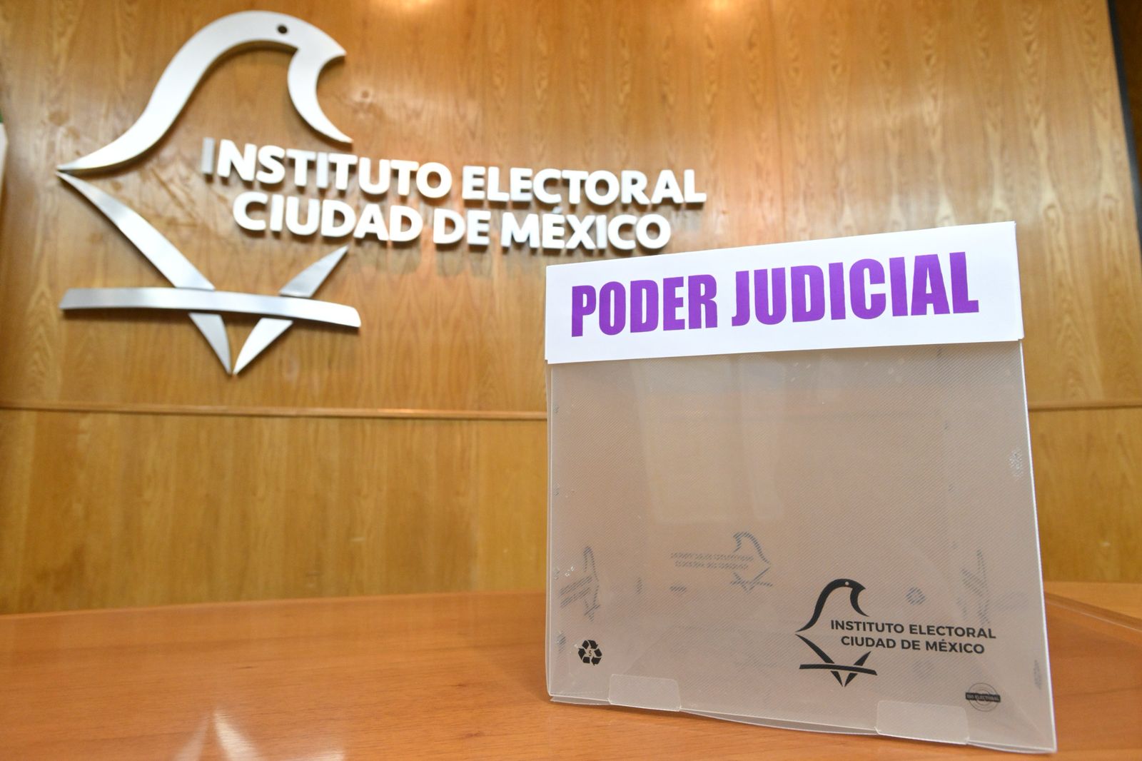 Urna de elección del Poder Judicial