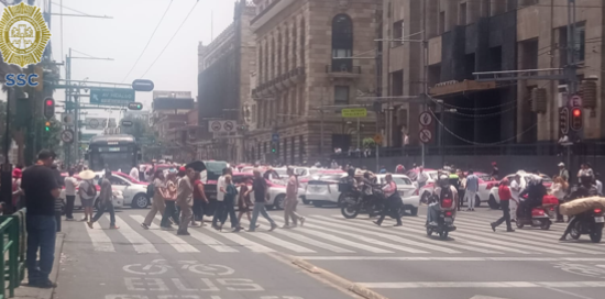 Taxistas colapsan la ciudad quieren “borrón y cuenta nueva” de multas