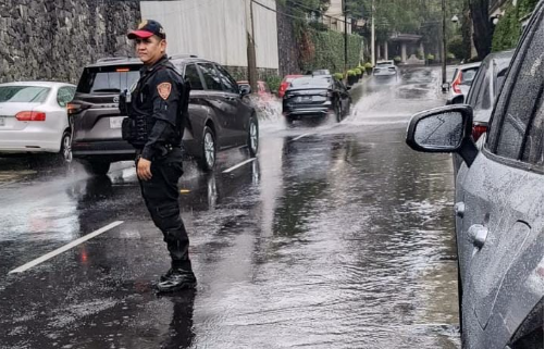 Realiza PBI operativo Tlaloque 2025 ante aguaceros