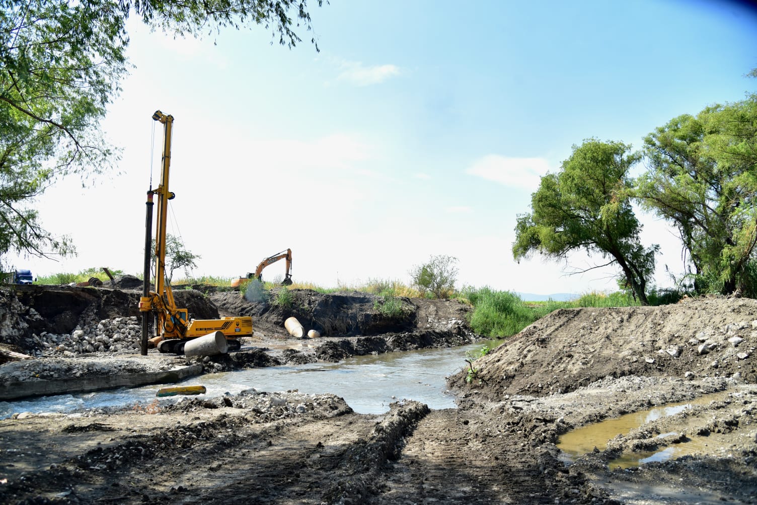 En diez regiones del país la SICT construirá 21 puentes
