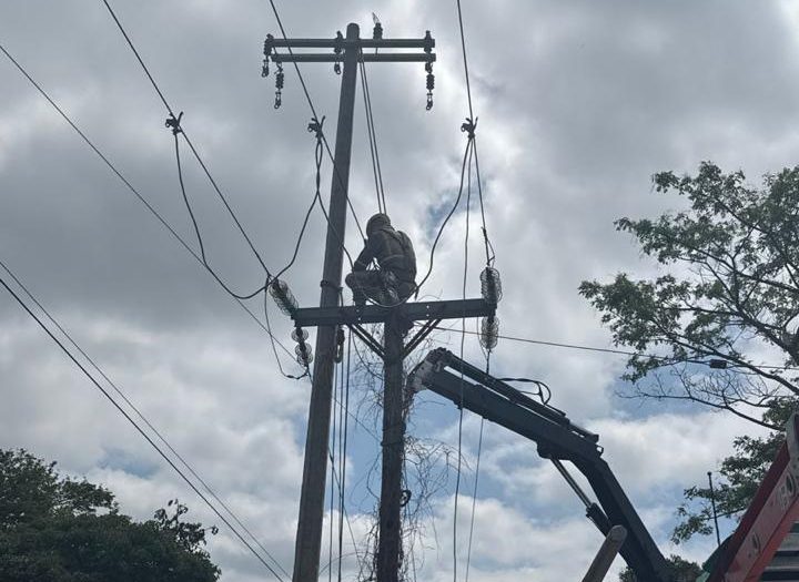 CFE preparada para la llegada de la tormenta tropical Erick a Oaxaca y Guerrero
