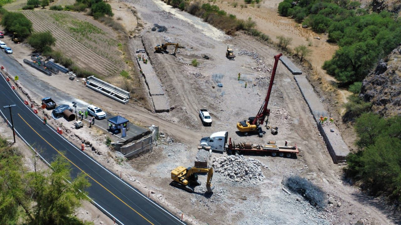SICT supervisión de proyectos prioritarios en Durango.