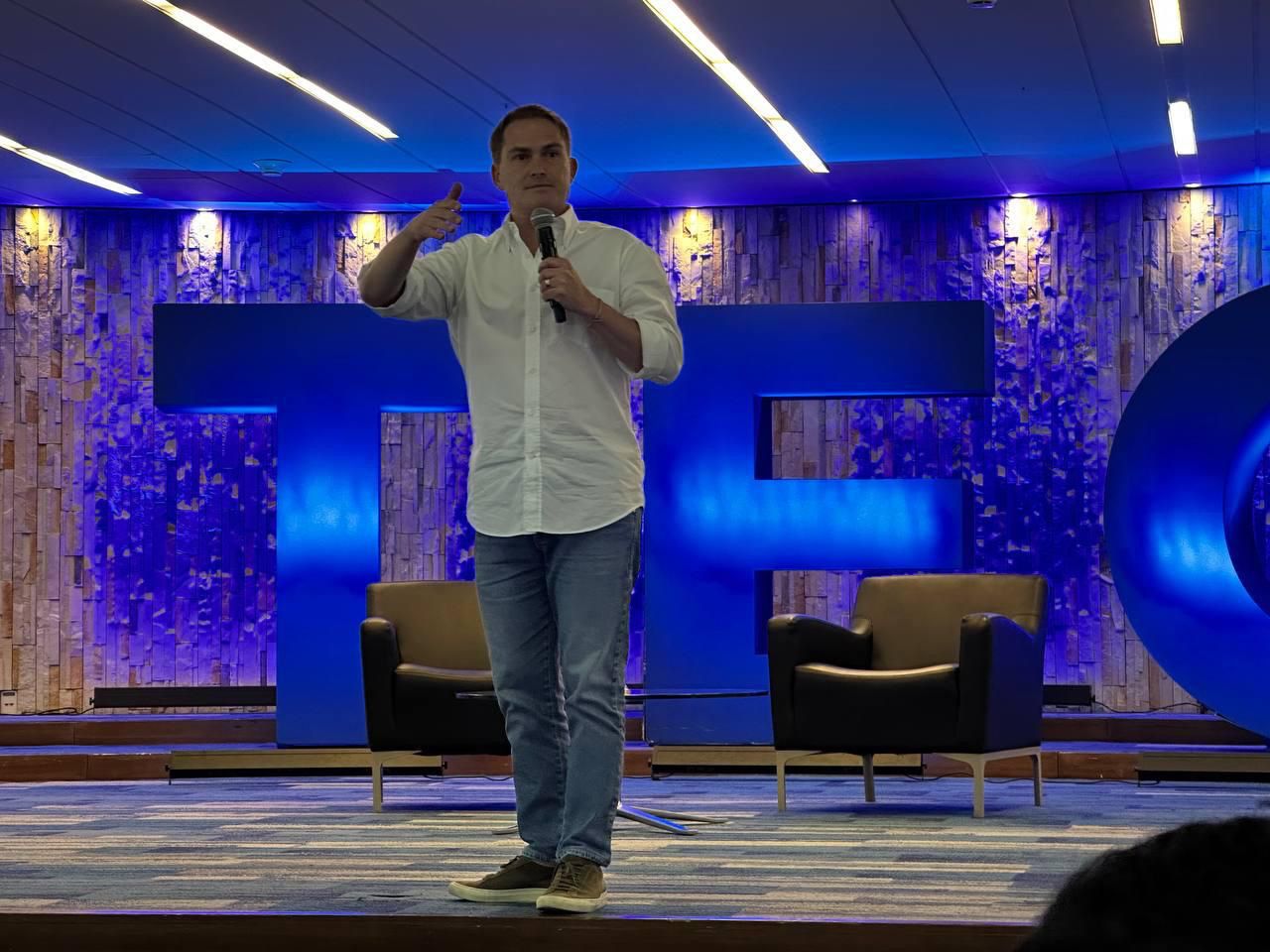 Apoya alcalde de Álvaro Obregón a jóvenes emprendedores