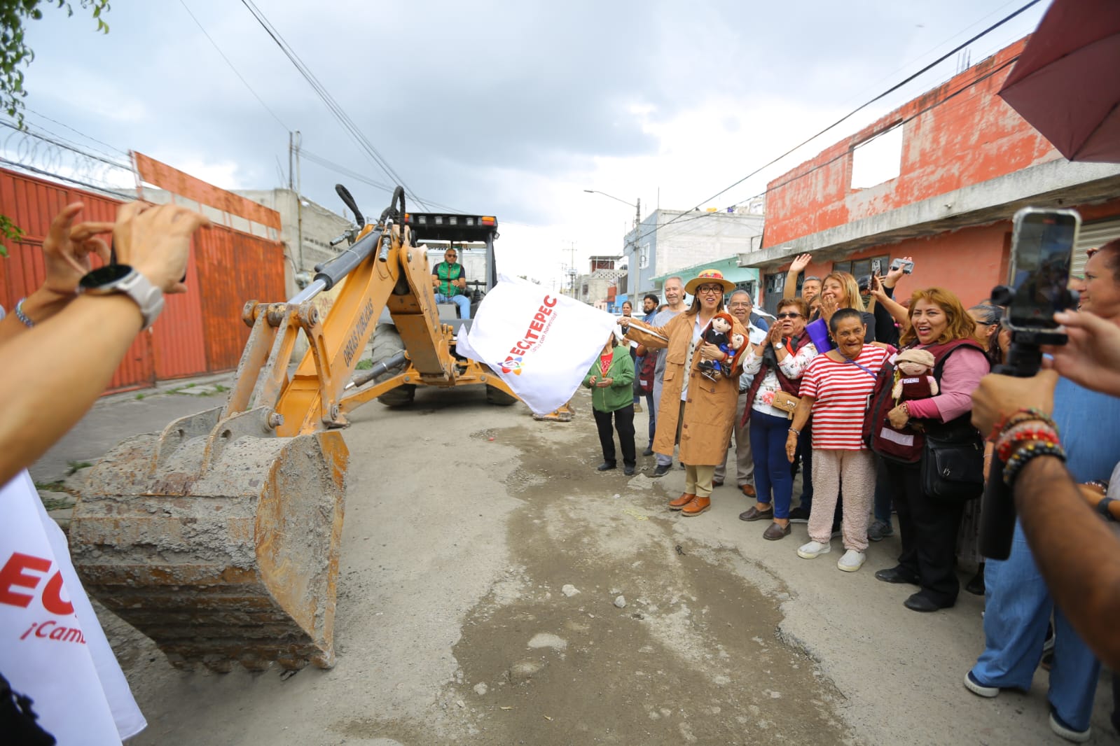 Mejora Ecatepec movilidad con pavimentación y repavimentación de calles