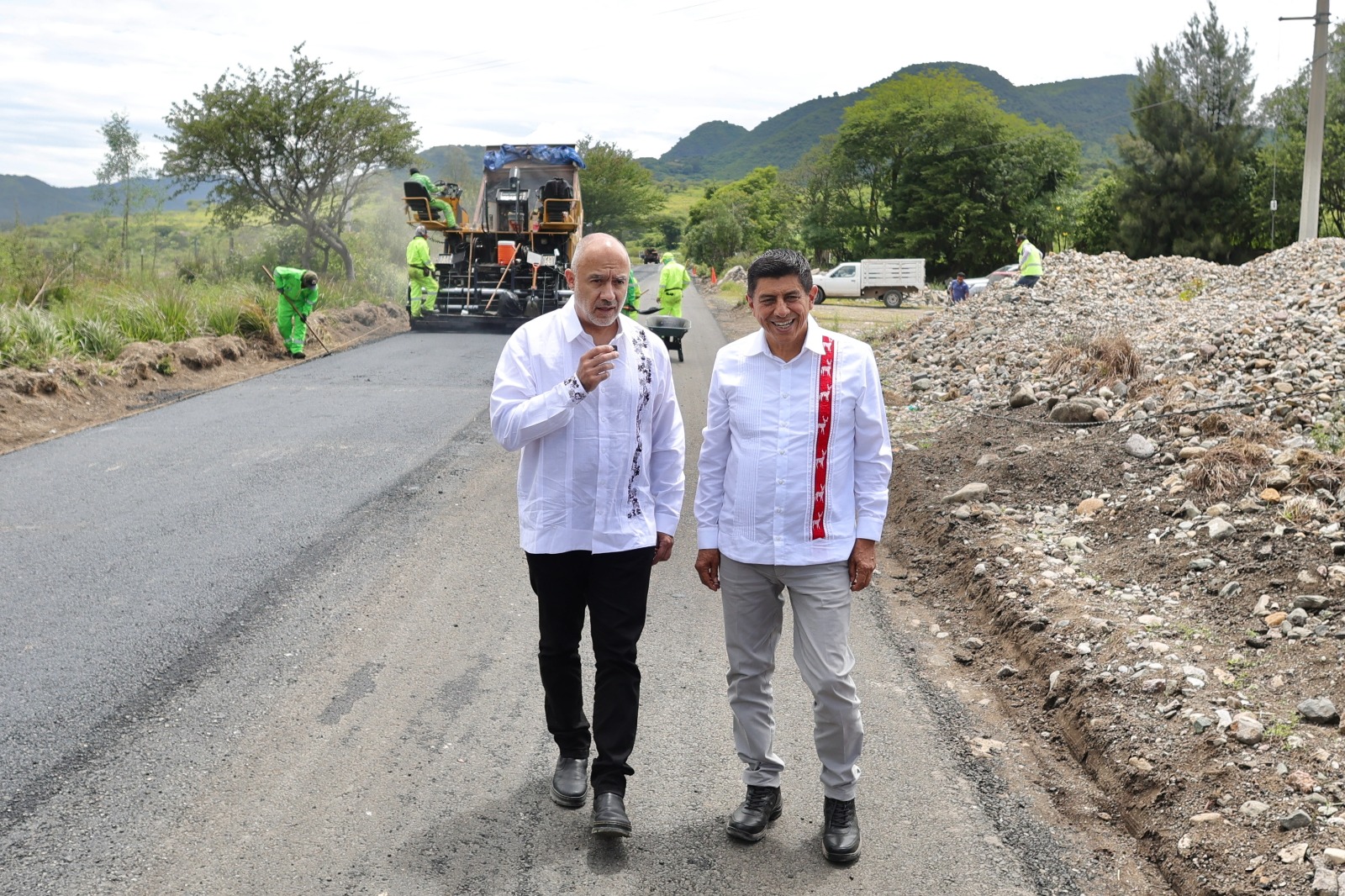 Cien escuelas serán intervenidas en la mixteca Oaxacaqueña: SICT