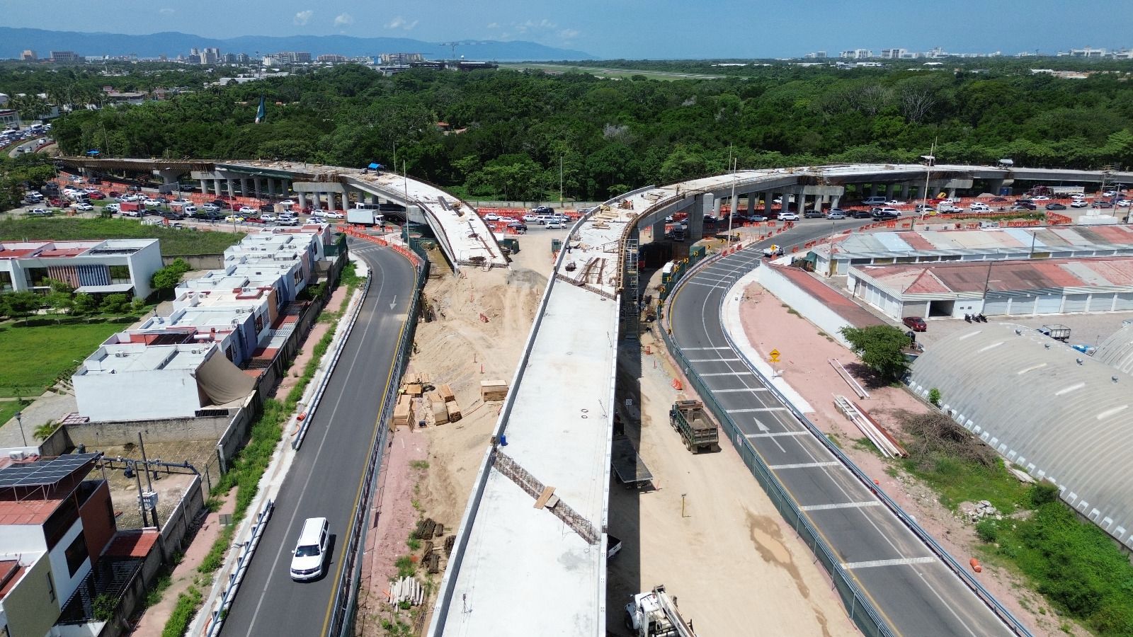 El Entronque Puerto Vallarta y la Autopista Tepic-Compostela se concluirán en octubre