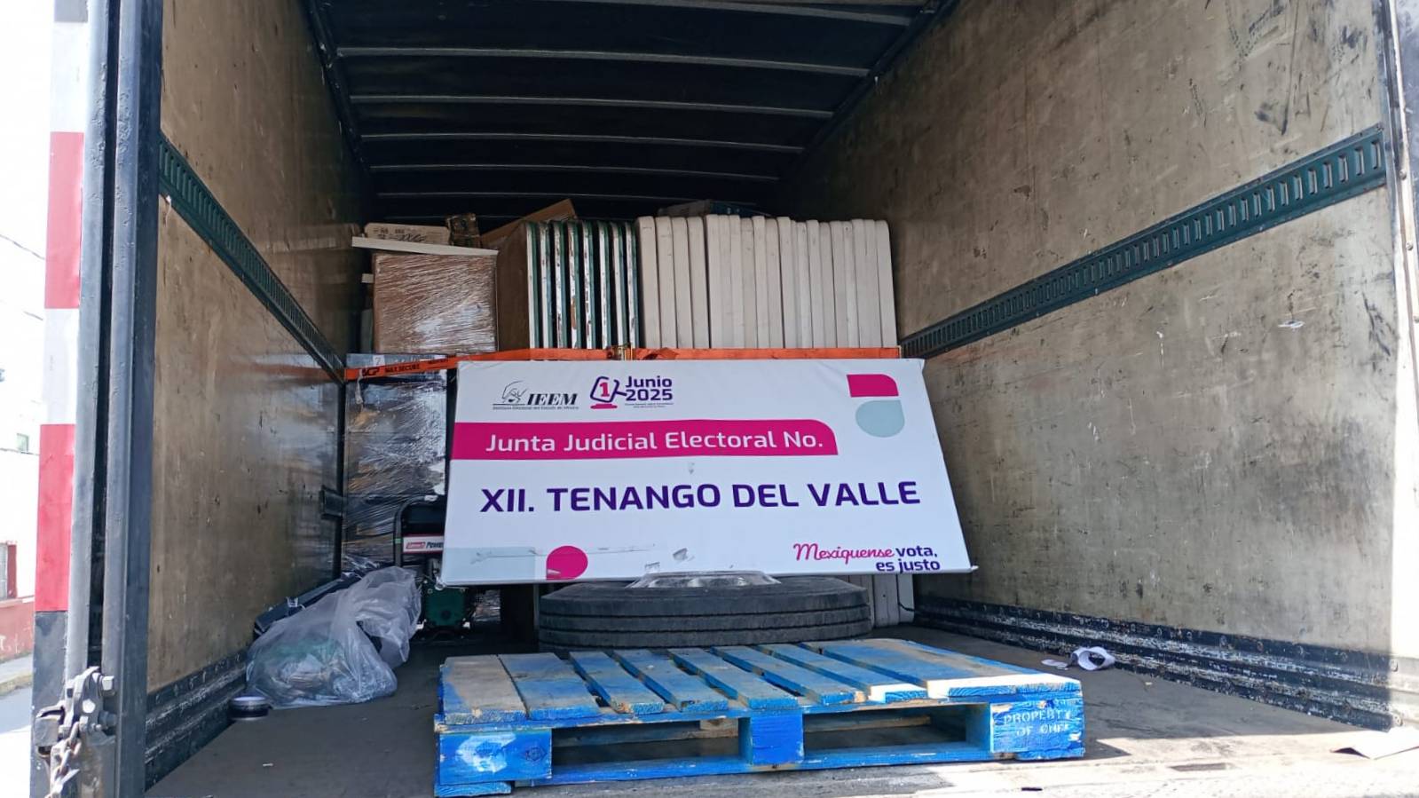 en Proceso Electoral Judicial Electoral, el IEEM utilizó un total de 7 mil 543 piezas de mobiliario