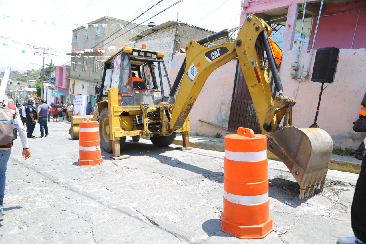 Inicia en zonas altas de Ecatepec repavimentación de vialidades