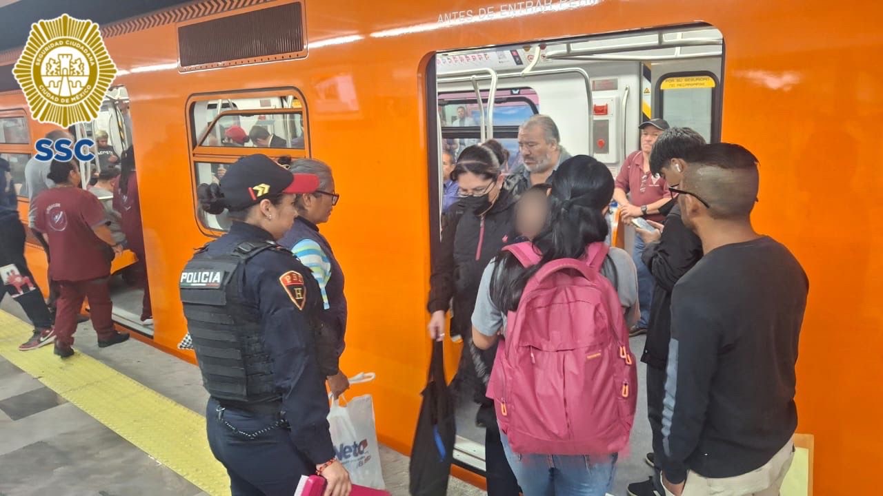 Policia del Metro salva a menor que se ahogaba en estación Isabel La Católica