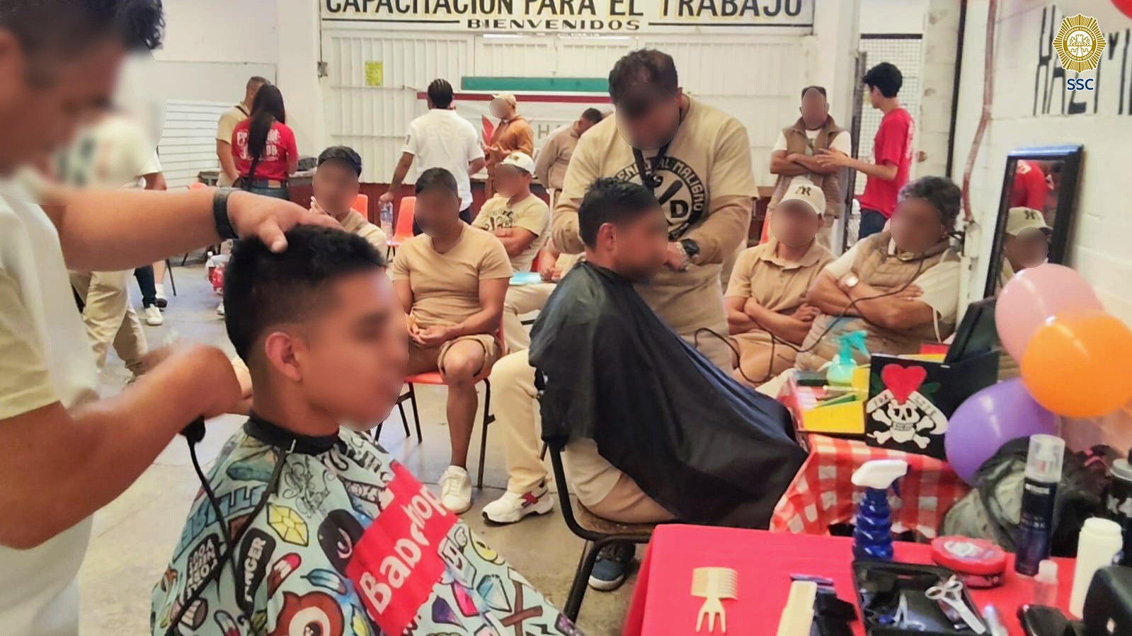 Clausura la SSC "Taller Cortes que Transforman" en Reclusorio Oriente