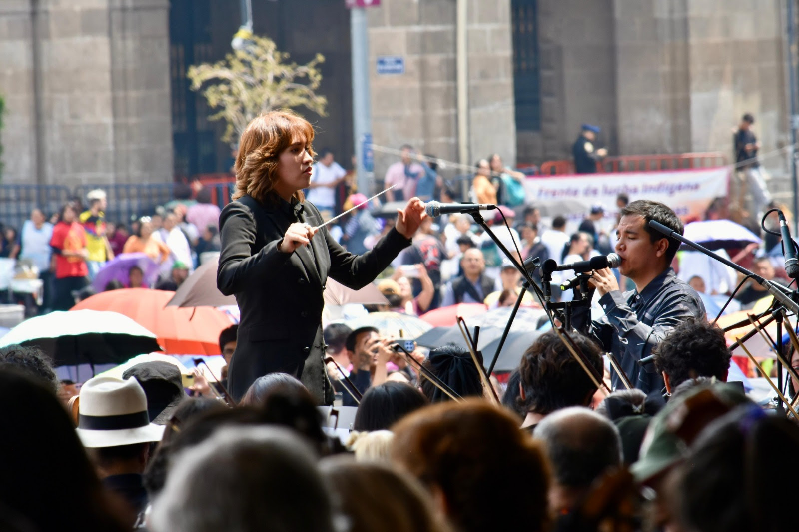 La Orquesta Monumental Metropolitana hizo vibrar en el Zócalo capitalino