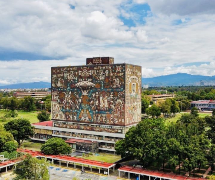 UNAM 4