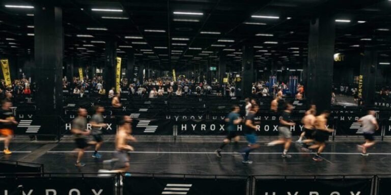 El gimnasio como refugio contemporáneo: cuerpo, rutina y comunidad