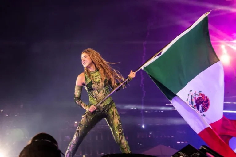 Shakira rompe todo en el Zócalo: 400 mil personas, un récord y una despedida que sacudió la capital