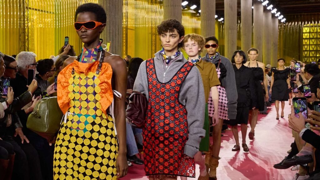 París marca el paso: así cierra el fashion month más intenso de los últimos años