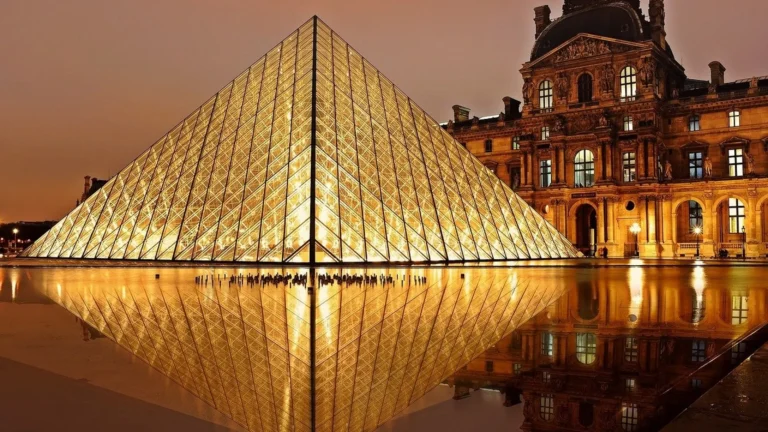 El Louvre puso su colección completa en internet: medio millón de obras a un clic de distancia