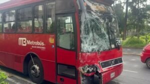 metrobus choque 25 de marzo linea 5