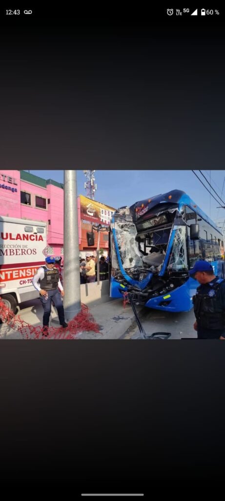 choque de trolebus en edomex
