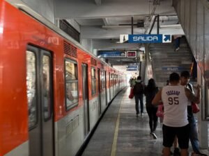 tasqueña cambios de operacion por sustitucion de piso