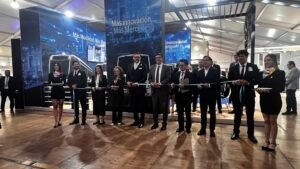 Corte de listón del 17 Congreso Internacional delTransporte