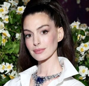 Anne Hathaway
