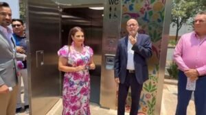clara brugada inaugura sanitarios publicos