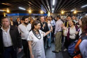 clara brugada inaugura tasqueña y estaciones de línea 2