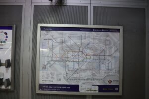 Archivo : Estación de metro de Westminster (agosto de 2023) 02.jpg