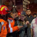 Alessandra Rojo se mantuvo en el lugar del incendio del miércoles