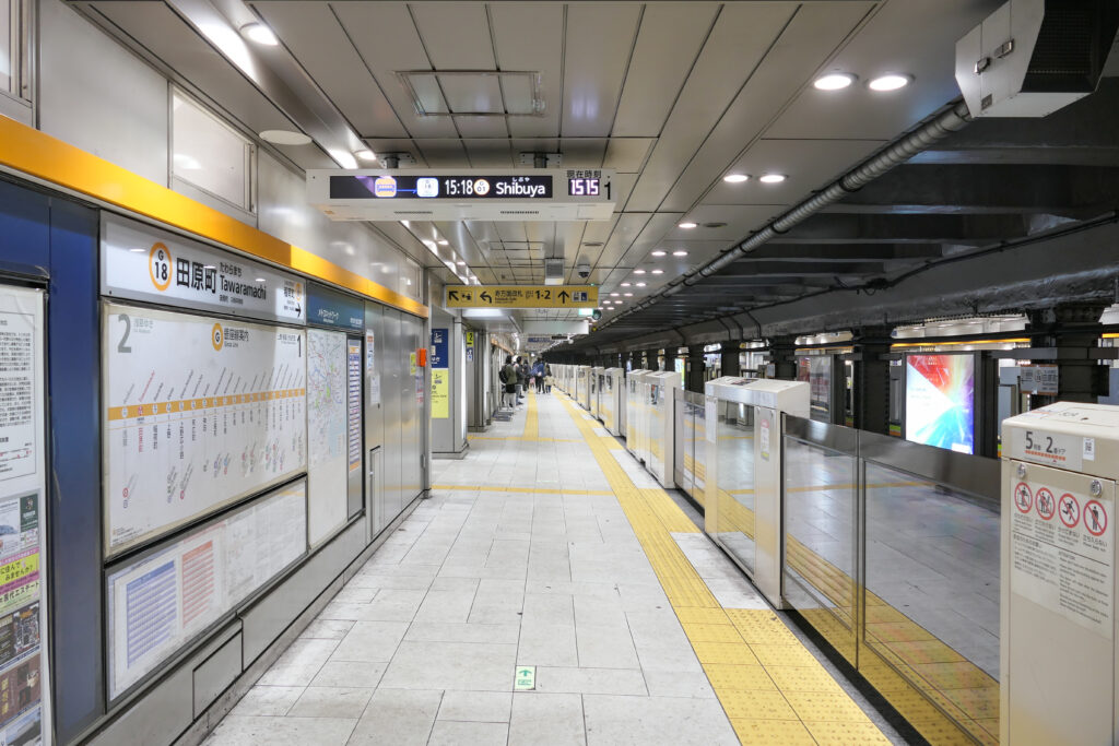 Tokyo-Metro_Tawaramachi-STA_Platform1 (1) By MaedaAkihiko - Own work, CC0, https://commons.wikimedia.org/w/index.php?curid=141003601