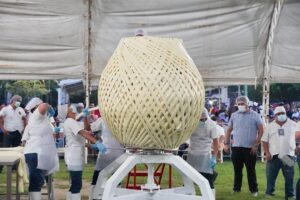 Chiapas logra la bola de queso más grande del mundo