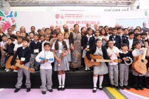 Clara Brugada transforma 782 escuelas públicas