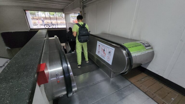 así se pueden detener las escaleras del Metro