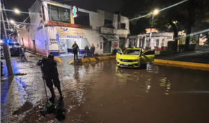 SSC y SEGIAGUA despliegan operativo tras las lluvias en Xochimilco