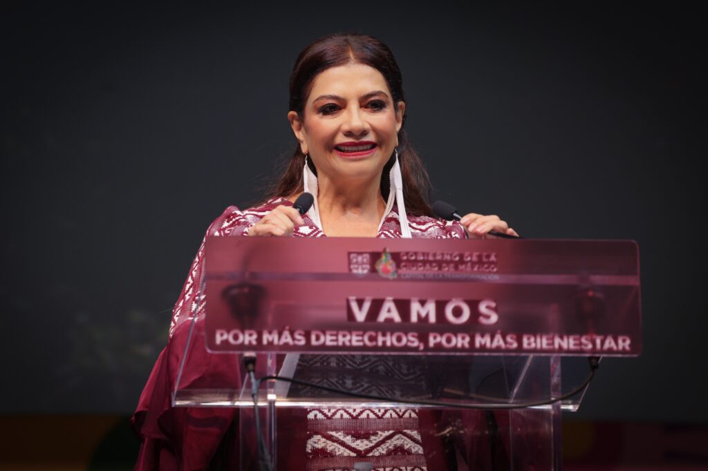 Clara Brugada durnate Asamblea Informativa en el Auditorio Nacional