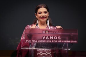 Clara Brugada durnate Asamblea Informativa en el Auditorio Nacional