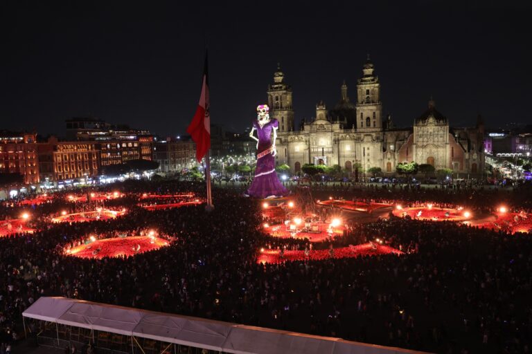 CDMX rompe récord Guinness con la Catrina más alta del mundo