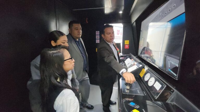 metro capacita 958 trabajadores